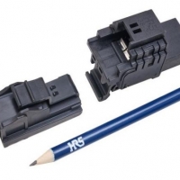 In-line power connectors handle up to 160A